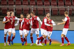 爱游戏入口 -门兴格拉德巴赫内部会议纪要流出：加时末段门线救险，欧冠使命明确，数据趋势出现新变化的简单介绍