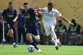 爱游戏登录 -包含巴黎圣日耳曼训练开放日，今晚遗憾出局引欢呼，欧超杯在即，年轻球员得到机会的词条