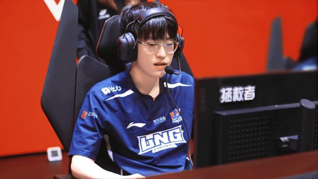 包含Scout新星领先优势明显表现突出，法国队前途光明！的词条